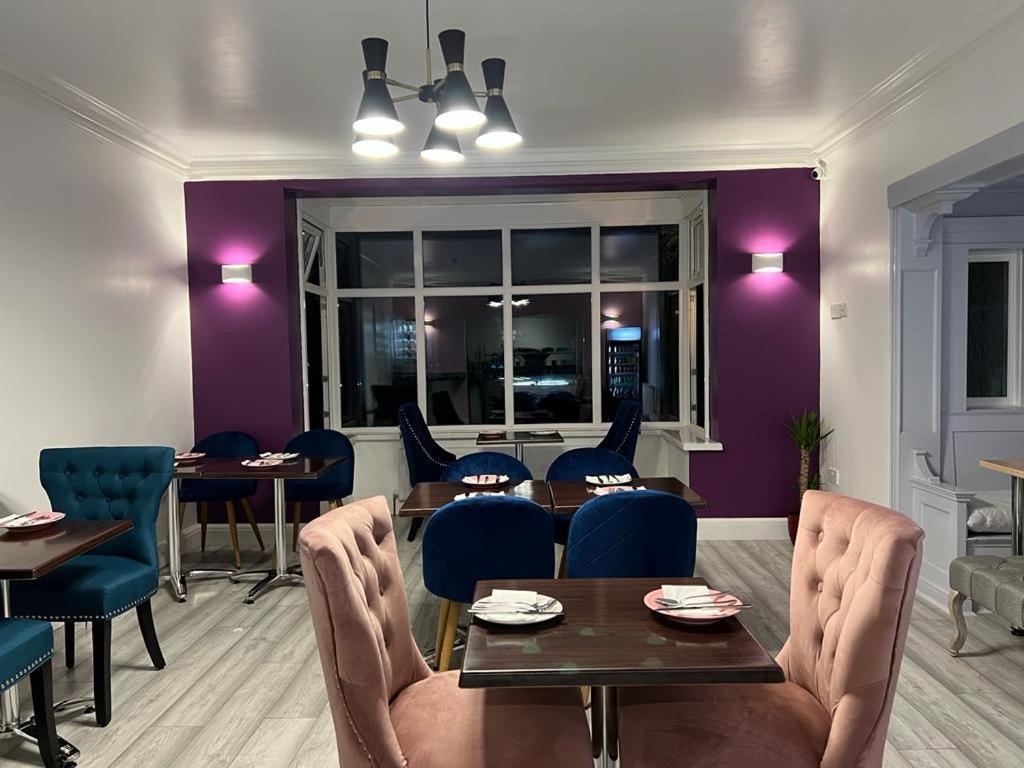 Atz&H Inn Luton  Exteriér fotografie